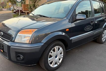 Ford Fusion 107.000 km 1.950 € Veitshöchheim 97209