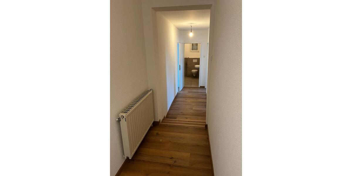 Etagenwohnung Grafenrheinfeld - 5 Zimmer, 135 m&sup2;, 1.200&euro; | Angebot:26329453