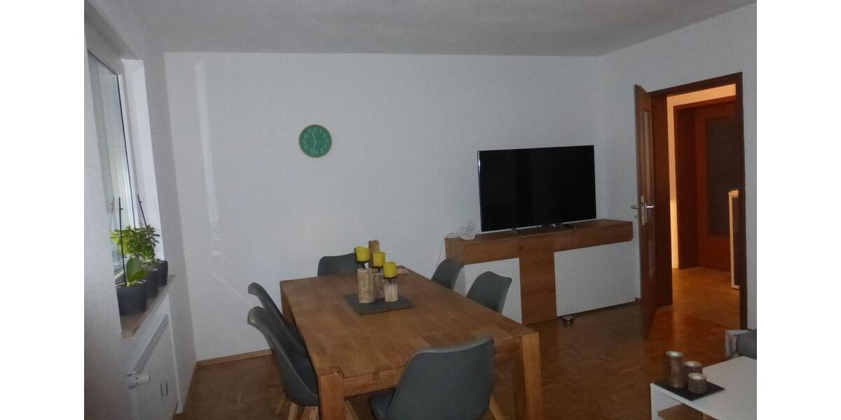 Hochparterre Würzburg Heuchelhof - 2 Zimmer, 64 m&sup2;, 965&euro; | Angebot:26673525