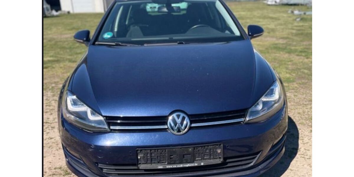 VW Golf 131.000 km 8.900 € Himmelstadt 97267
