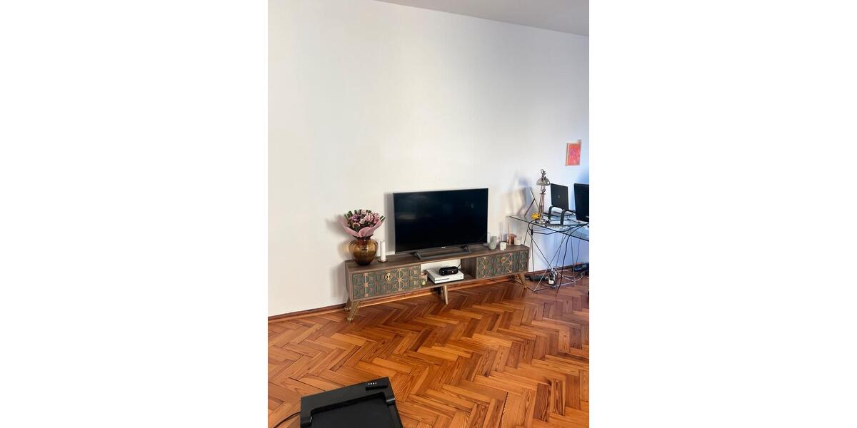 Etagenwohnung Würzburg Sanderau - 2 Zimmer, 70 m&sup2;, 700&euro; | Angebot:26310244