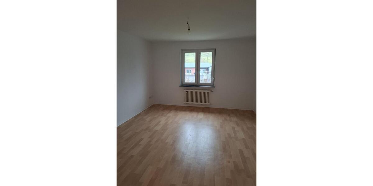 Erdgeschoßwohnung Würzburg Dürrbachau - 4 Zimmer, 106 m&sup2;, 1.500&euro; | Angebot:25299650