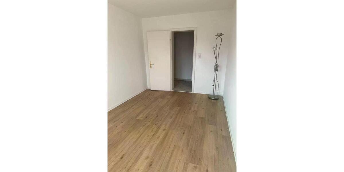 Erdgeschoßwohnung Gerbrunn - 3 Zimmer, 98 m&sup2;, 1.261&euro; | Angebot:26269084