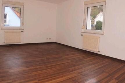 Wohnung Ochsenfurt - 3 Zimmer, 68 m&sup2;, 510&euro; | Angebot:24687100