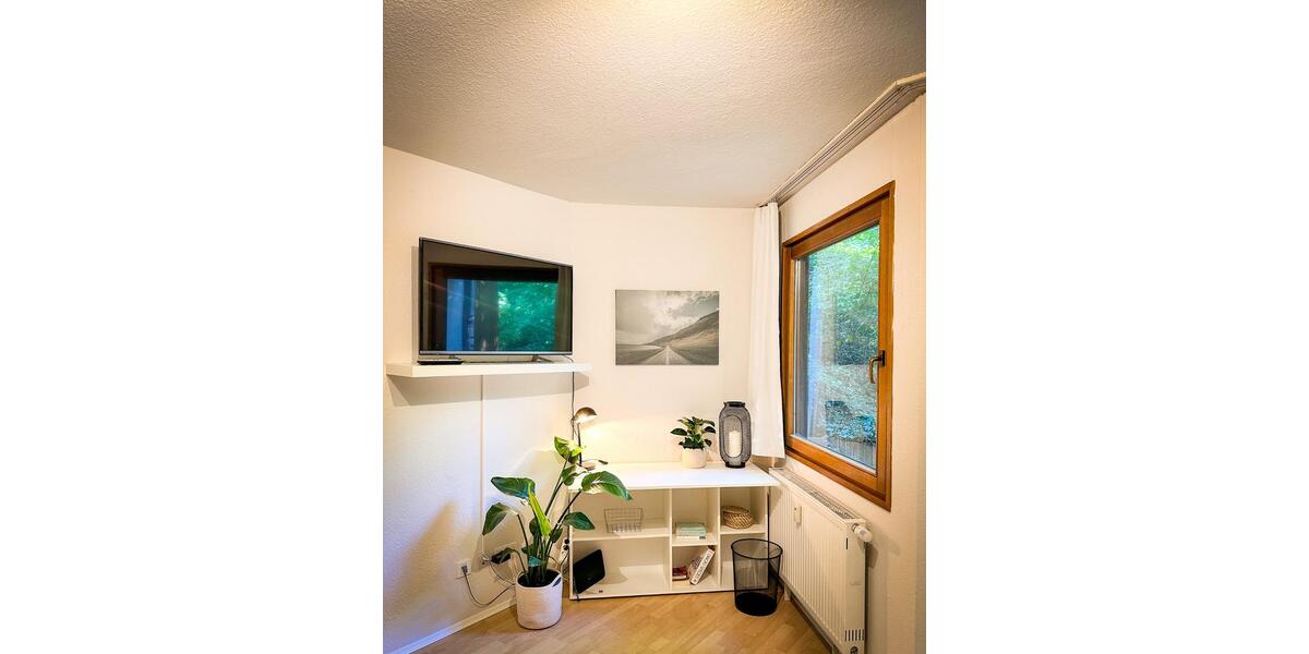 Schöne möblierte 1-Zimmer Wohnung inkl. TG-Platz in Bestlage Wü 1 zimmer