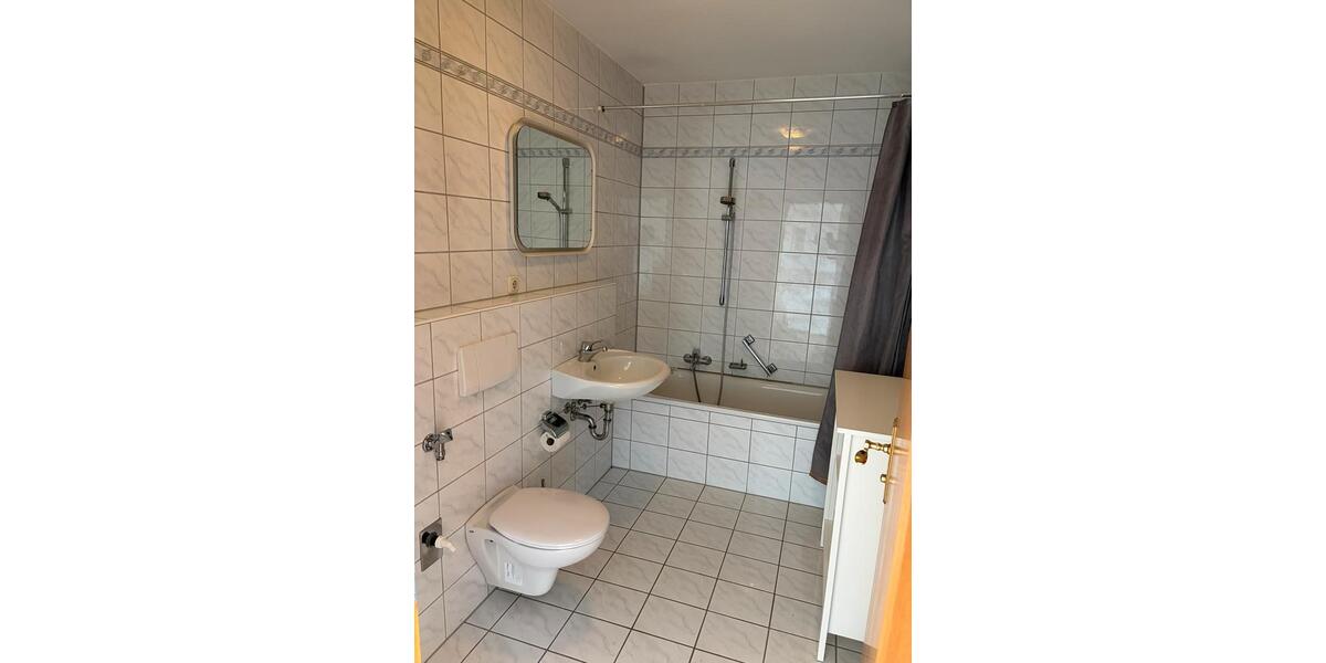 Dachgeschoßwohnung Veitshöchheim - 1 Zimmer, 44 m&sup2;, 500&euro; | Angebot:26255334