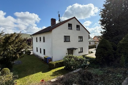 Zwei- bis Dreiparteienhaus in zentraler Lage mit Einliegerwohnung und Ausbaupotenzial im DG - Haus Zell am Main | Angebot:26652819