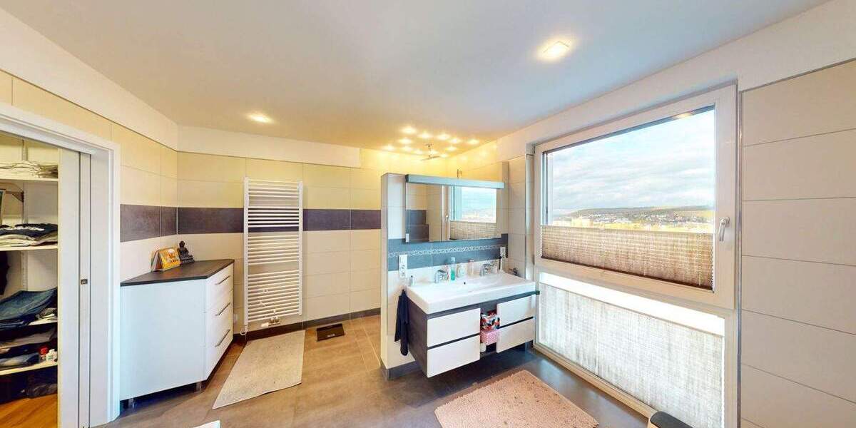 Mehrfamilienhaus, Wohnhaus Würzburg Zellerau - 7 Zimmer, 260 m&sup2;, 1.650.000&euro; | Angebot:25153894