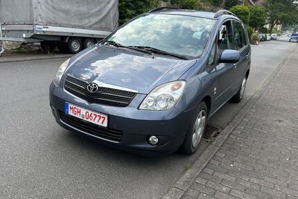 Toyota Corolla Verso 132.000 km 2.999 € Wertheim am Main 97877