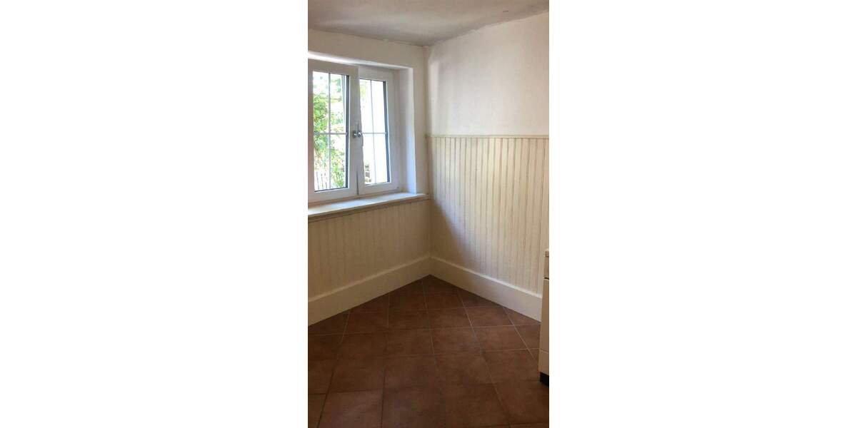 Einfamilienhaus Würzburg Heidingsfeld - 4 Zimmer, 100 m&sup2;, 239.000&euro; | Angebot:25865094