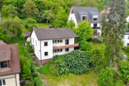 Platz für Ihre Familie und Ihre Ideen - Einfamilienhaus mit großem Garten 6 zimmer