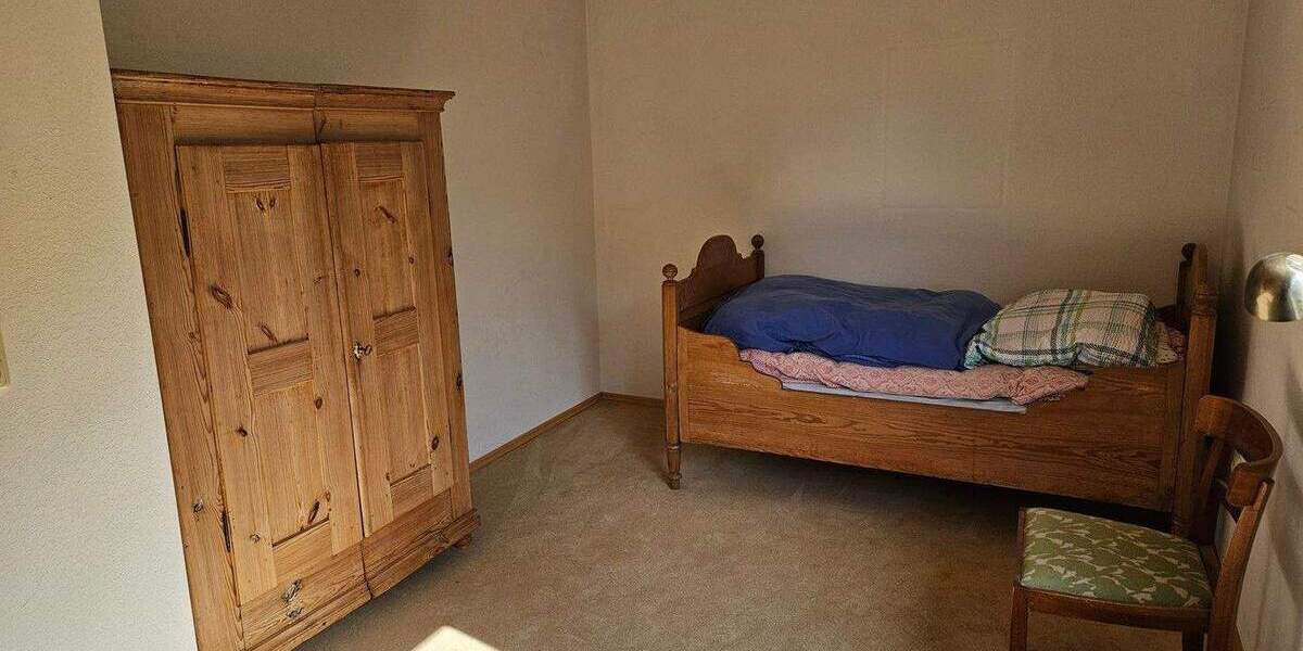 Einfamilienhaus Ochsenfurt - 8 Zimmer, 196 m&sup2;, 698.000&euro; | Angebot:25698650
