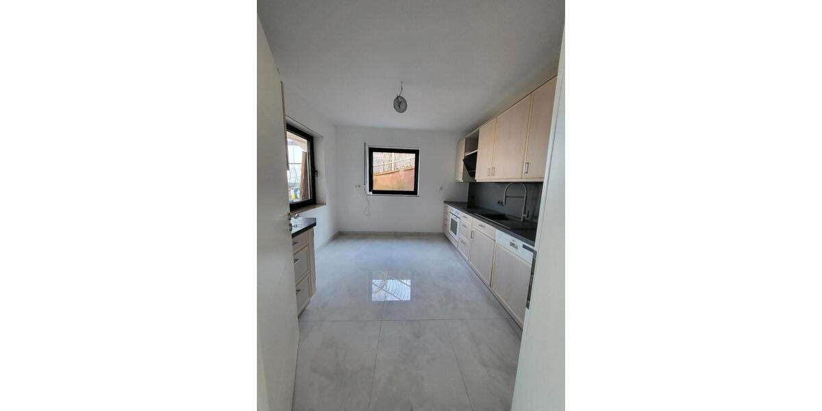 3 Zimmer Wohnung mit Garten zimmer