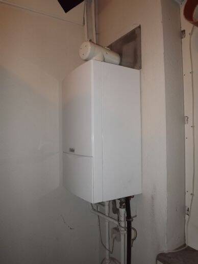 Perfekt für Ihr Business !! Ladenfläche in frequentierter Passage, im Zentrum von Kitzingen mit ca. 40 qm Fläche 2 zimmer