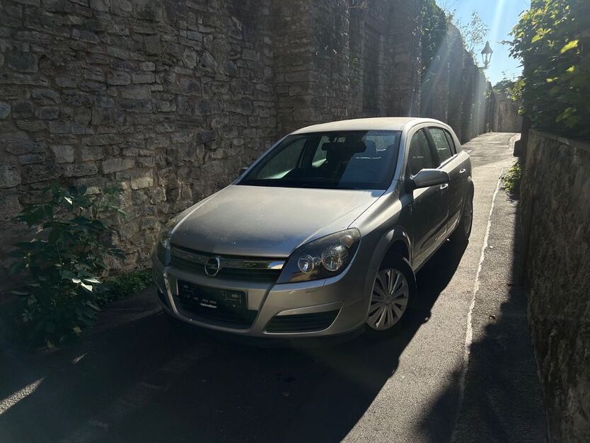 Opel Astra 107.000 km 2.400 € Würzburg 97084