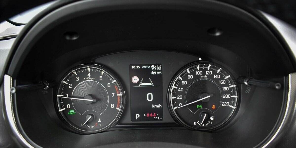 Suzuki Vitara Comfort+ 1.5l Hybrid AGS Allgrip 2.390 km 25.900 &euro; Höchberg-Würzburg 97204