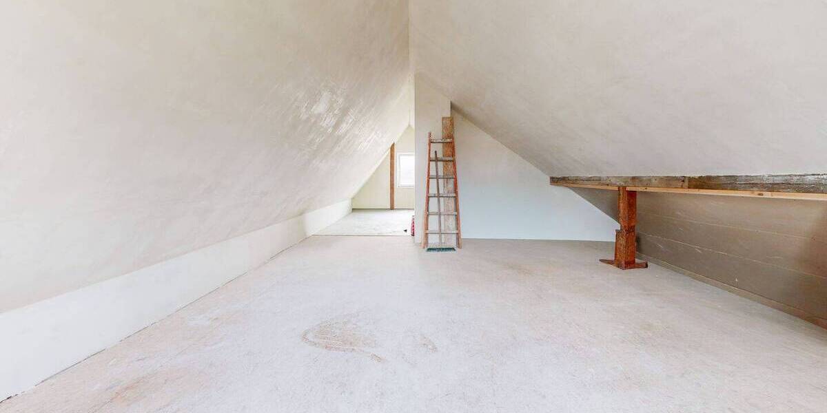 Mehrfamilienhaus, Wohnhaus Geroldshausen - 6 Zimmer, 141 m&sup2;, 420.000&euro; | Angebot:25997017