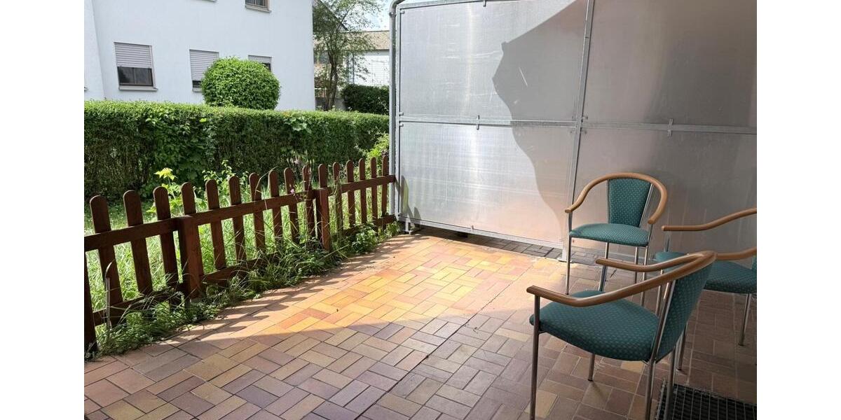 Etagenwohnung Würzburg Lengfeld - 3 Zimmer, 100 m&sup2;, 590&euro; | Angebot:26646619