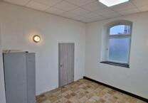 Helle Große 2 Zimmer Wohnung + Küche 15min v. Würzburg