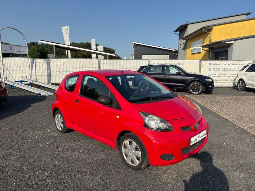 Toyota Aygo (X) 120.000 km 2.490 € Schwarzach am Main 97359