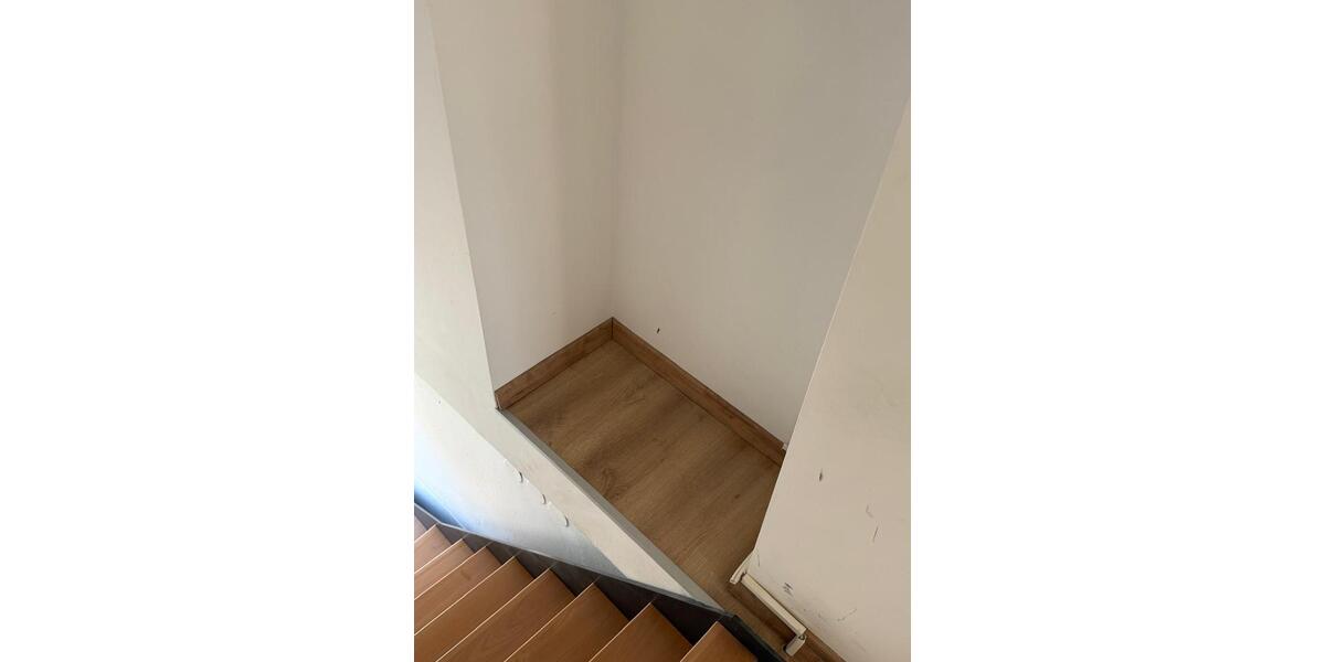 Dachgeschoßwohnung Würzburg Lengfeld - 2 Zimmer, 65 m&sup2;, 800&euro; | Angebot:26522851