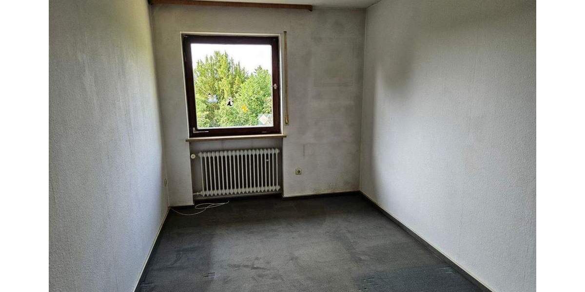 Einfamilienhaus Ochsenfurt - 8 Zimmer, 196 m&sup2;, 698.000&euro; | Angebot:25698650