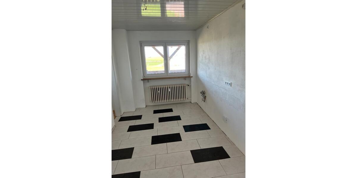 Etagenwohnung Marktsteft - 2 Zimmer, 110 m&sup2;, 980&euro; | Angebot:26335494