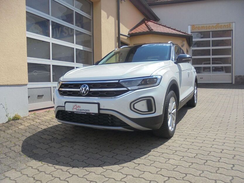 VW T-Roc 26.200 km 27.650 € Hausen 97262