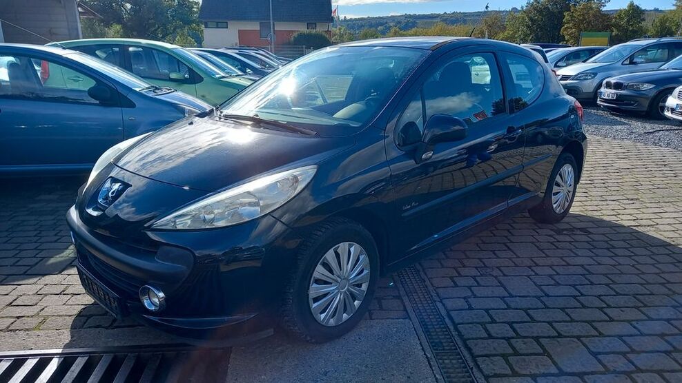 Peugeot 207 124.000 km 1.400 € Randersacker 97236