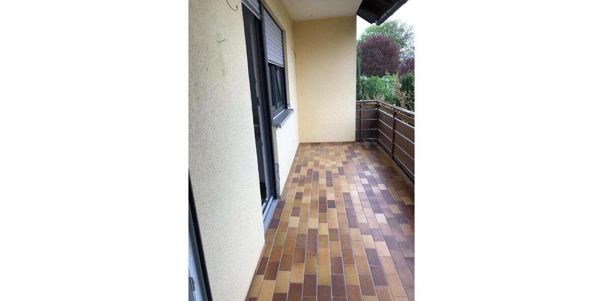 Etagenwohnung Veitshöchheim - 3.5 Zimmer, 90 m&sup2;, 1.400&euro; | Angebot:26478546