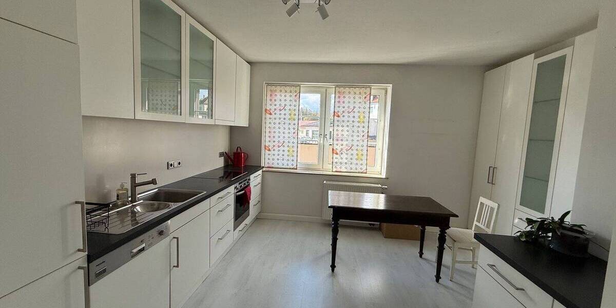 Etagenwohnung Kitzingen Etwashausen - 2 Zimmer, 140 m&sup2;, 1.200&euro; | Angebot:26290891