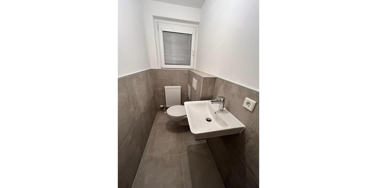 Etagenwohnung Würzburg Heuchelhof - 3 Zimmer, 77 m&sup2;, 1.375&euro; | Angebot:26680200