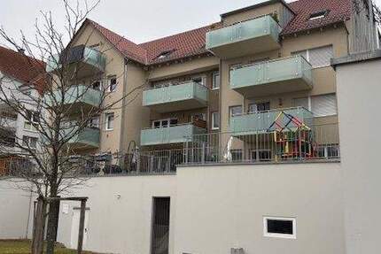 2-Zi. ETW mit EBK, Balkon u. TG-Stellplatz (barrierefrei) 2 zimmer