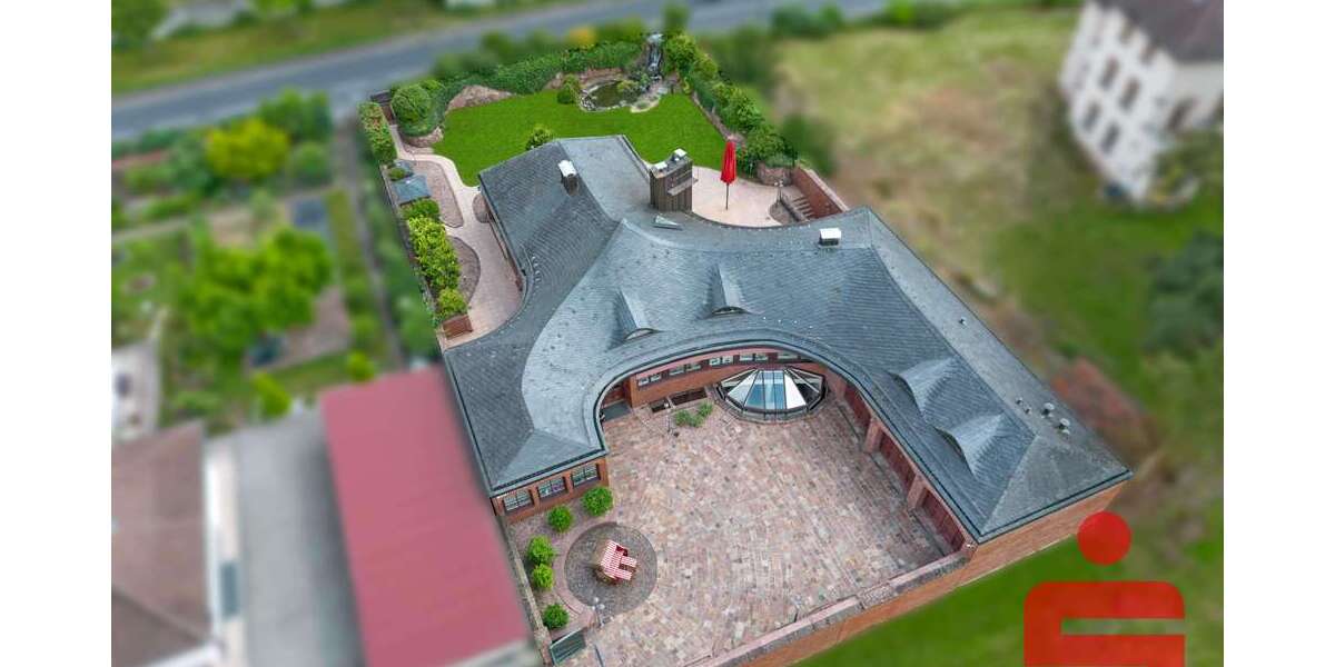 Haus zum Kaufen in Karlstadt 1.189.000 € 380 m² 7 zimmer