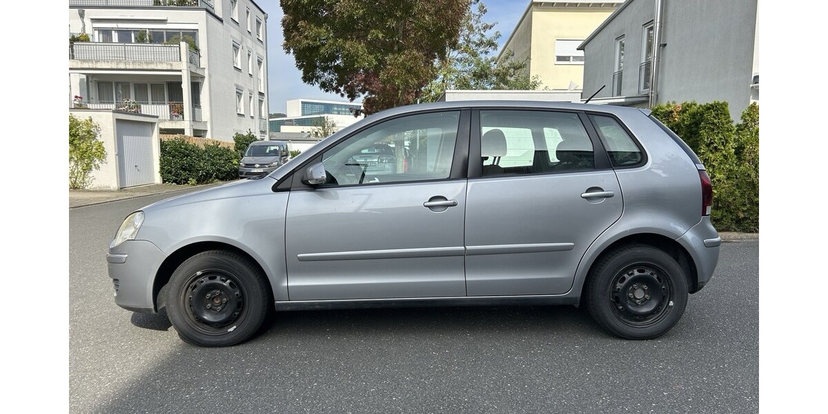 VW Polo 238.345 km 2.799 € Würzburg 97070