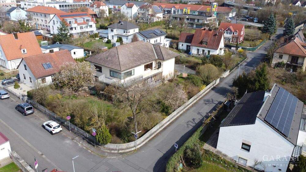 Mehrfamilienhaus, Wohnhaus Karlstadt - 8 Zimmer, 297 m&sup2;, 650.000&euro; | Angebot:25896227