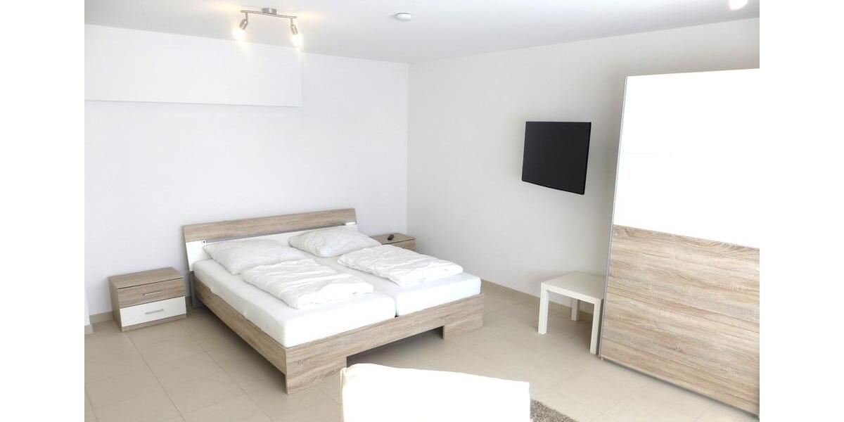 Modern möbliertes, helles Apartment in WaldbüttelbrunnWürzburg 1 zimmer