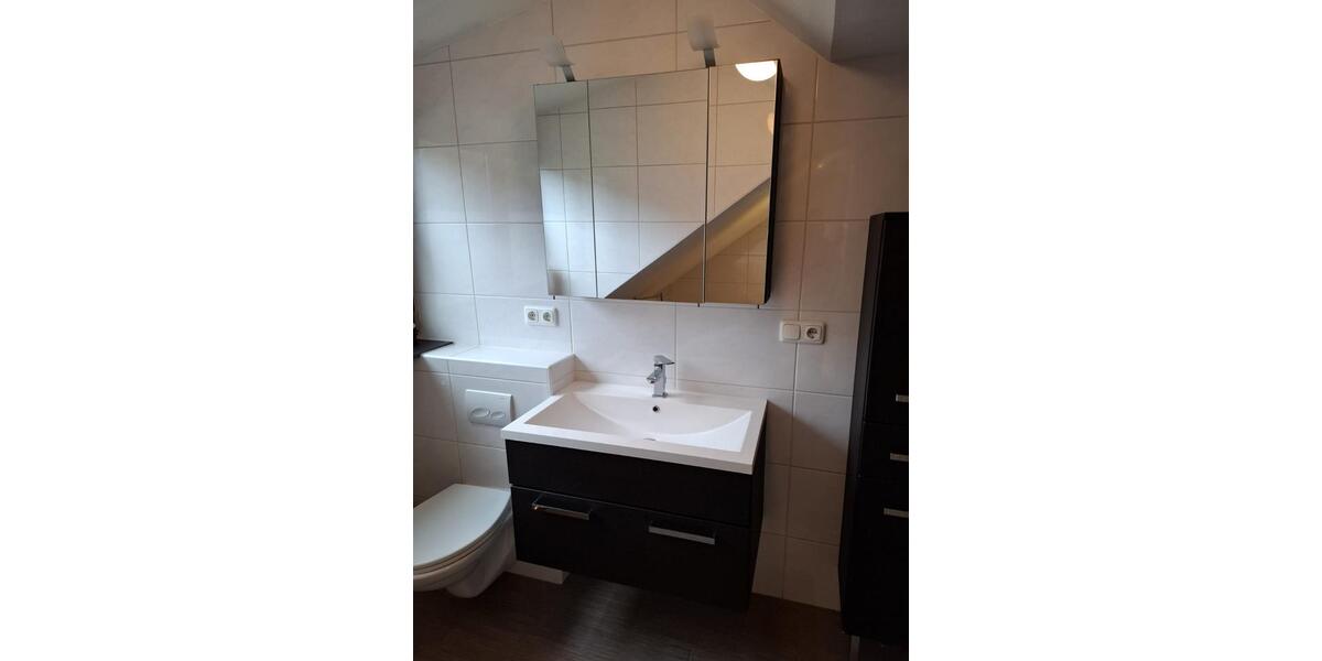 Dachgeschoßwohnung Würzburg Dürrbachau - 3 Zimmer, 80 m&sup2;, 930&euro; | Angebot:26533143