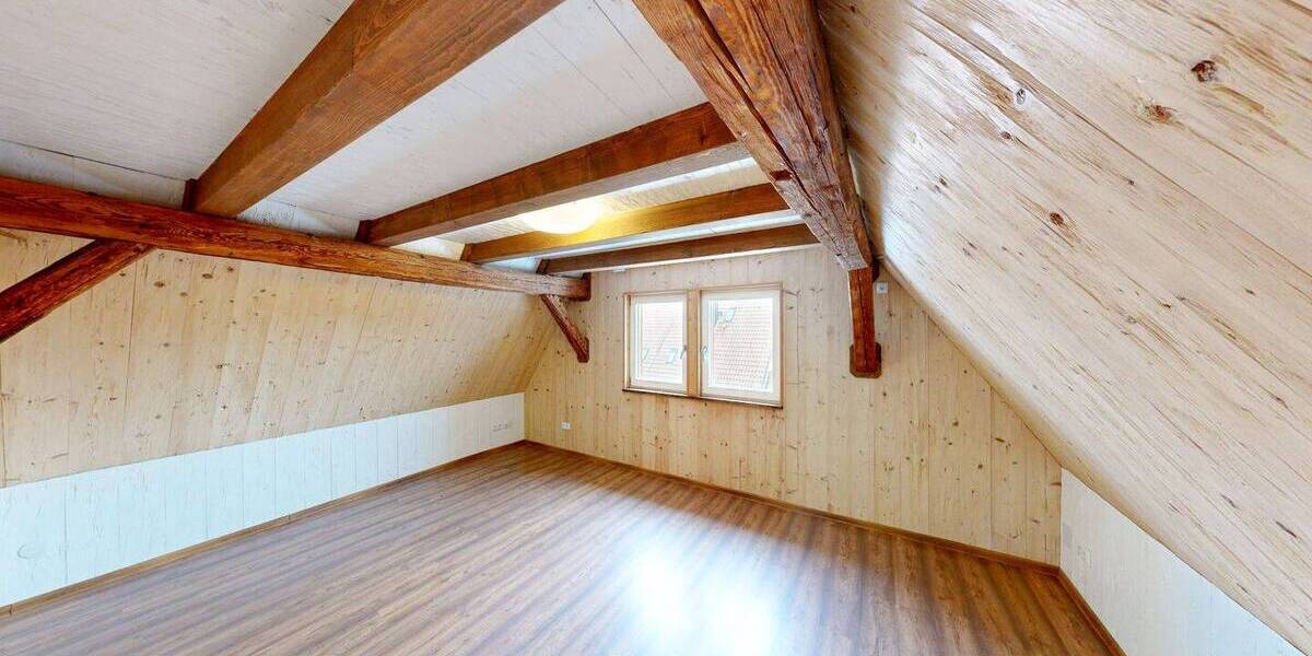 Mehrfamilienhaus, Wohnhaus Kitzingen Repperndorf - 6 Zimmer, 225 m&sup2;, 385.000&euro; | Angebot:25997026