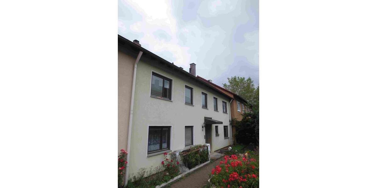Etagenwohnung Ochsenfurt - 2 Zimmer, 45 m&sup2;, 400&euro; | Angebot:26500246