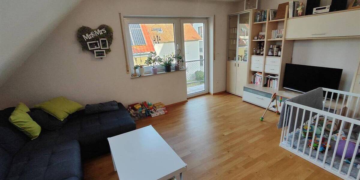 Etagenwohnung Tauberbischofsheim - 3 Zimmer, 83 m&sup2;, 210.000&euro; | Angebot:25802704