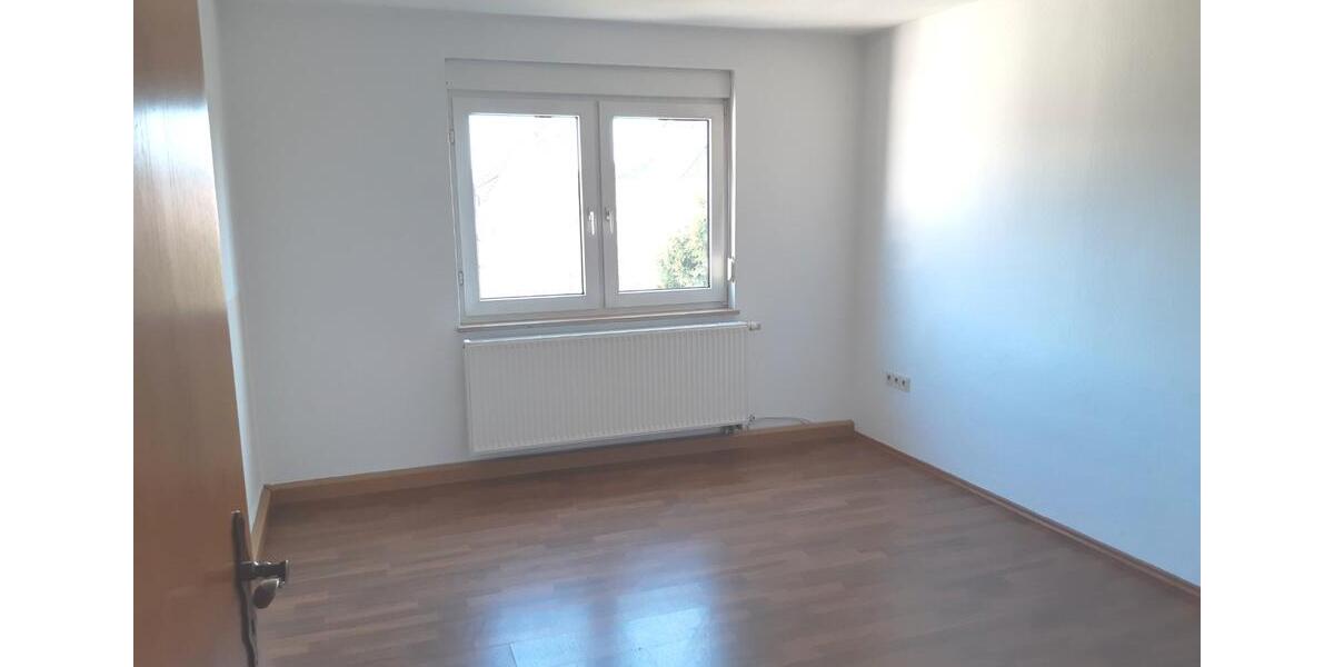 Doppelhaushälfte Wiesentheid - 4.5 Zimmer, 93 m&sup2;, 320.000&euro; | Angebot:26698019
