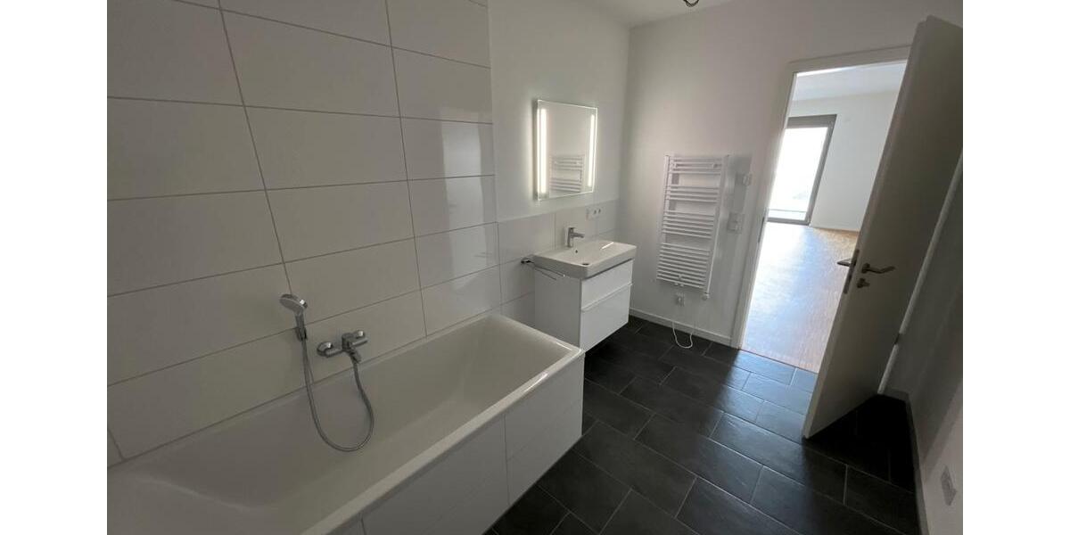Hochparterre Würzburg Steinbachtal - 3 Zimmer, 122 m&sup2;, 1.587&euro; | Angebot:26068870