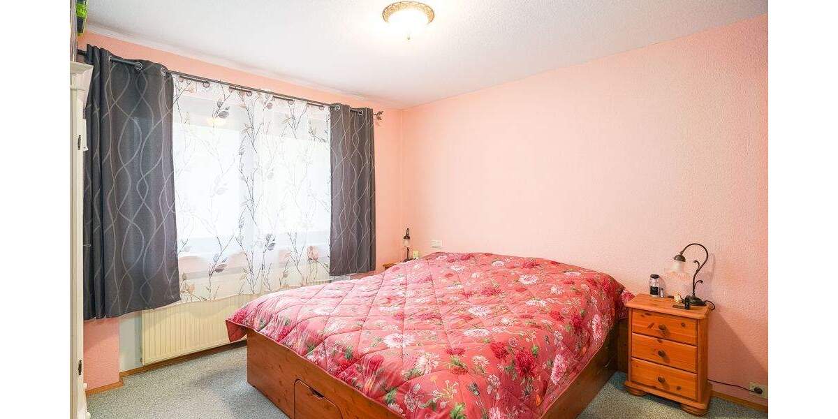 Etagenwohnung Würzburg Frauenland - 2 Zimmer, 98 m&sup2;, 320.000&euro; | Angebot:24855909