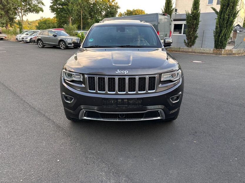 Jeep Grand Cherokee 121.500 km 16.490 € Würzburg 97076
