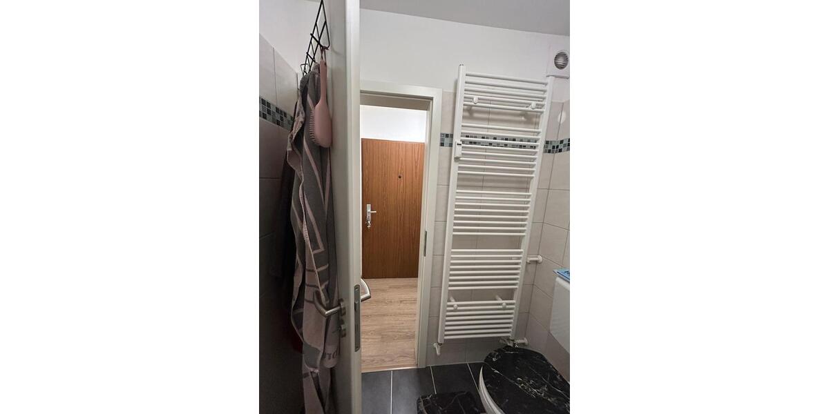 Hochparterre Würzburg Heuchelhof - 1 Zimmer, 32 m&sup2;, 555&euro; | Angebot:26277320