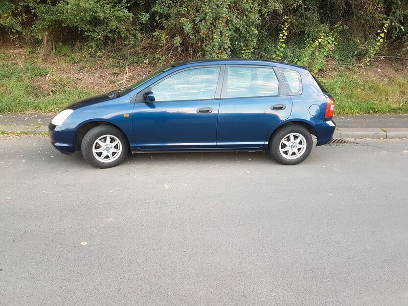 Honda Civic 146.478 km 2.200 € Würzburg 97084