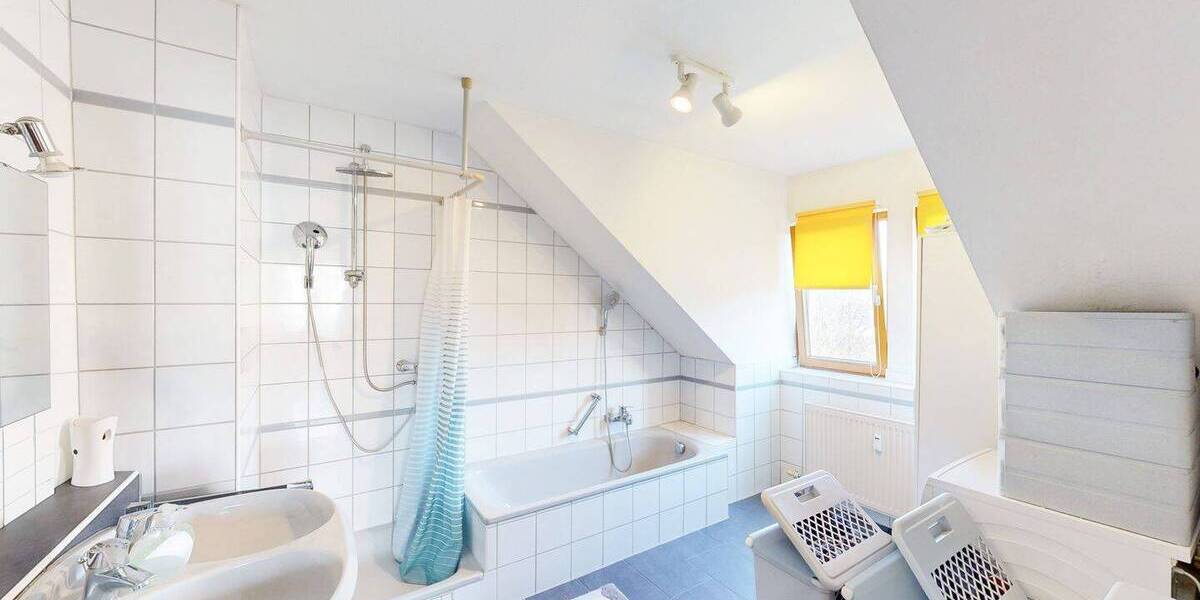 Etagenwohnung Margetshöchheim - 4 Zimmer, 98 m&sup2;, 349.000&euro; | Angebot:26016145