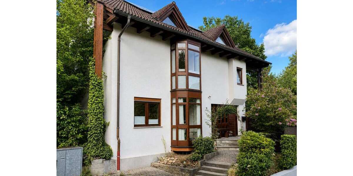 Einfamilienhaus Höchberg - 6.5 Zimmer, 260 m&sup2;, 929.000&euro; | Angebot:26996960
