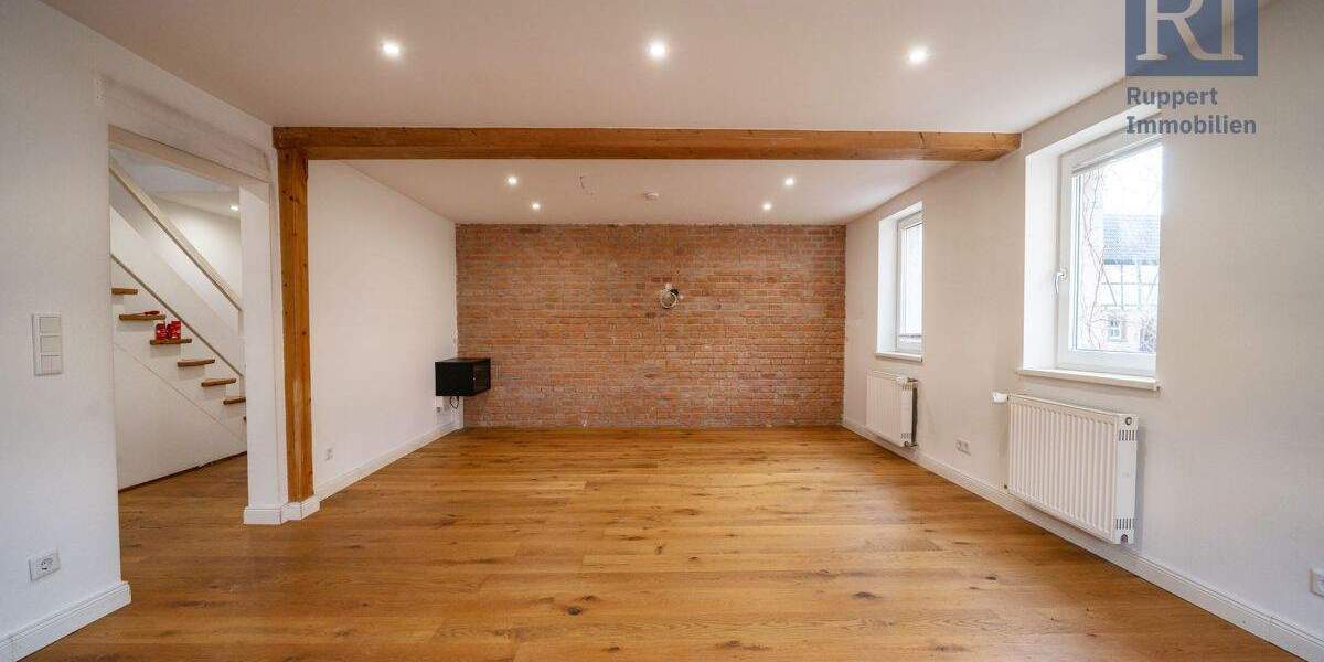 Einfamilienhaus Giebelstadt Eßfeld - 4 Zimmer, 109 m&sup2;, 348.000&euro; | Angebot:25676554